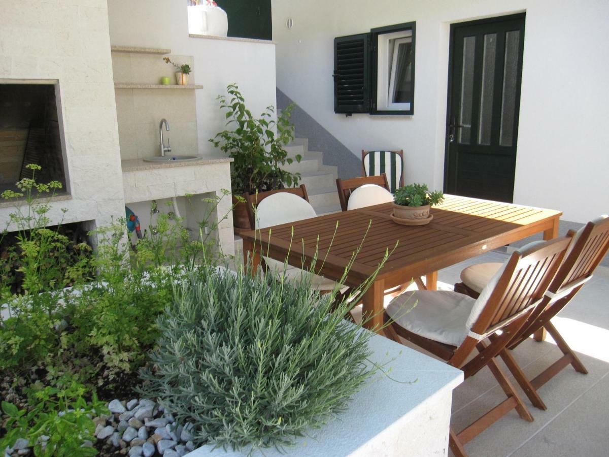 Apartments Kuzmanic Omiš Kültér fotó