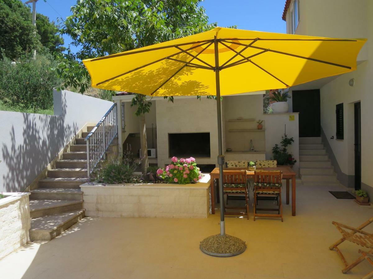 Apartments Kuzmanic Omiš Kültér fotó
